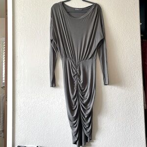 Long sleeved stretchy rouge dress